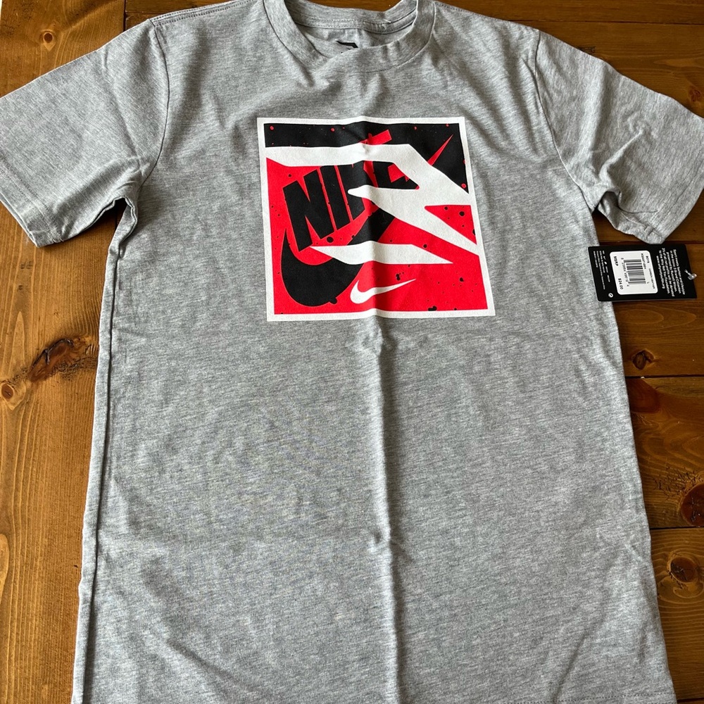 COPY - Nike boys Gray and Red Graphic T-Shirt